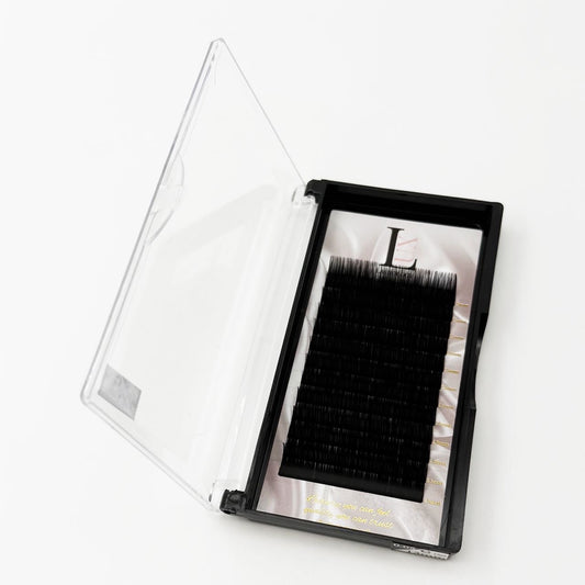 LUX ESSENTIALS LASH EXTENSIONS